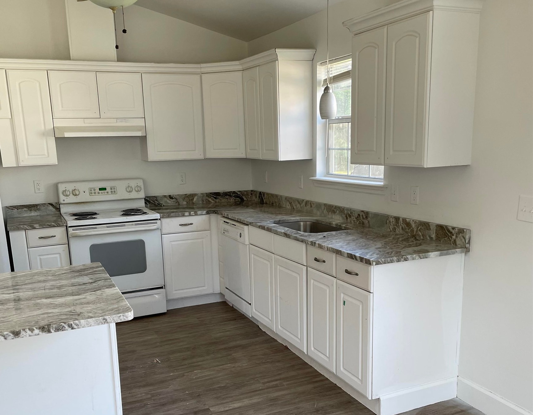 939 Balkin Road Tallahassee, FL 32305 - Photo 2 of 6