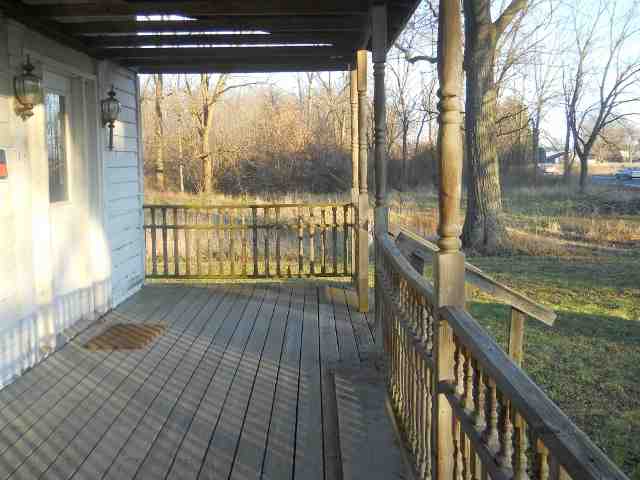 22171 Armada Center Road Armada, MI 48005 - Photo 19 of 25 31083235-18.JPG