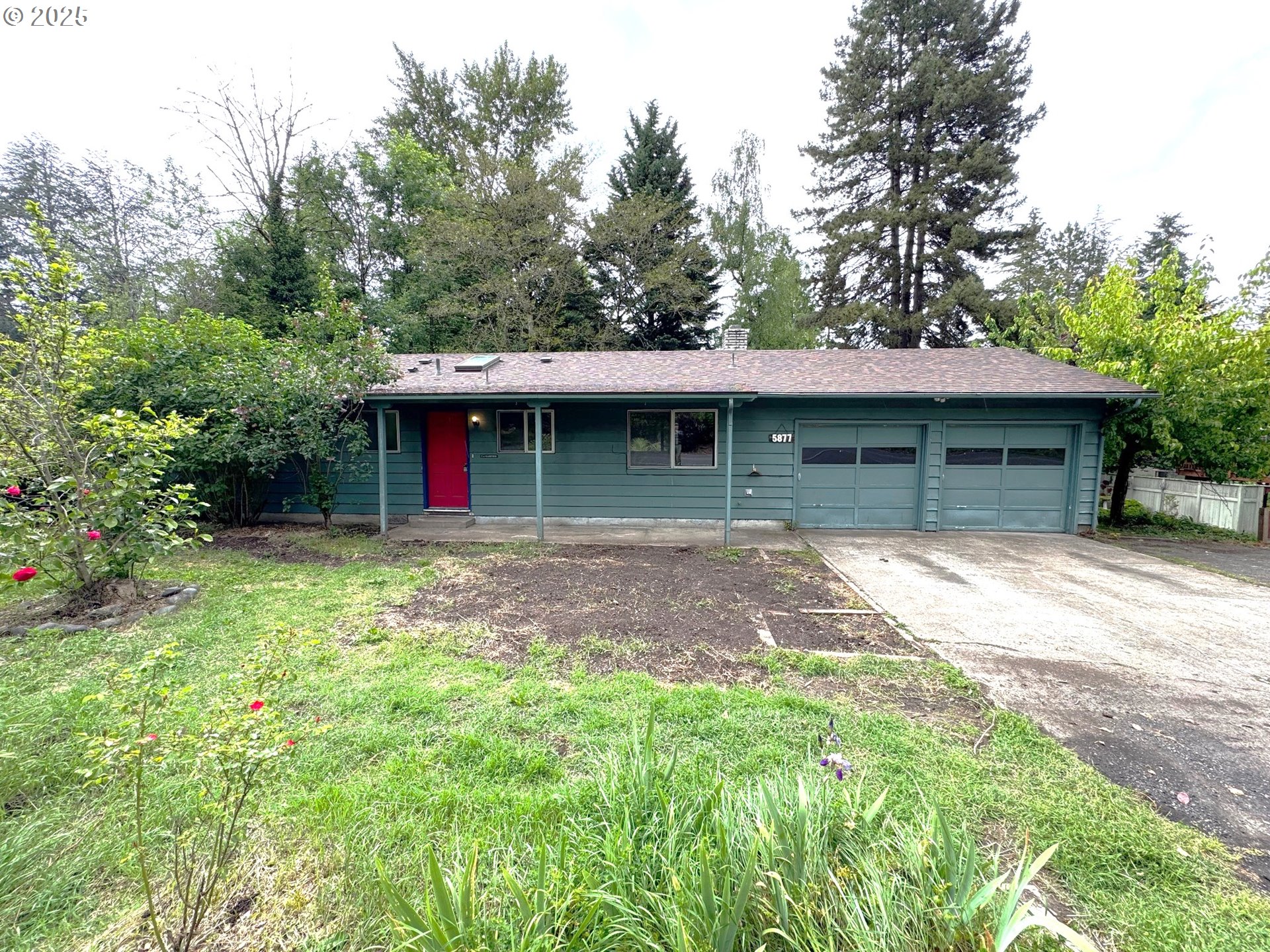 5877 Bonita Road Lake Oswego, OR 97035 - Photo 1 of 25 Gallery Image 1