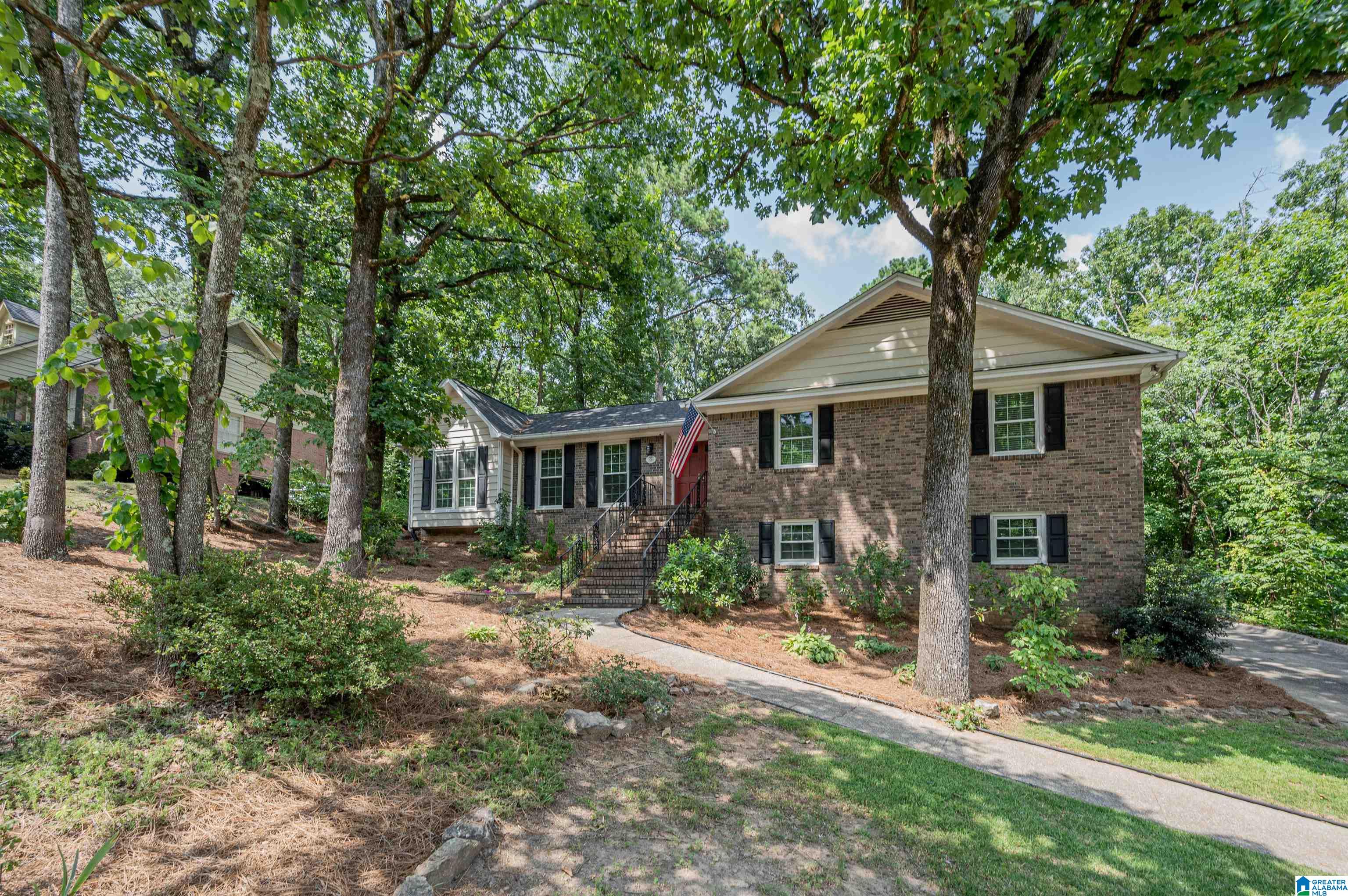 3589 Brookfield Road Birmingham, AL 35226 - Photo 2 of 50