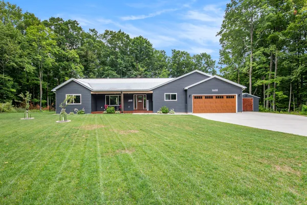 $549,900 | 16688 Canyon Cove, Big Rapids, MI 49307