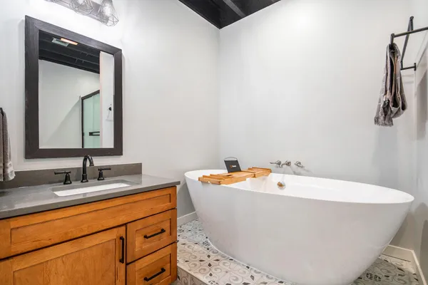 $549,900 | 16688 Canyon Cove, Big Rapids, MI 49307