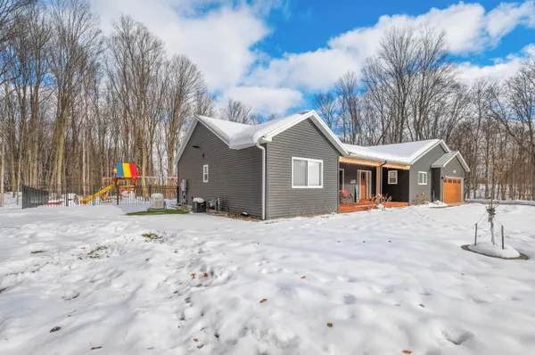 $549,900 | 16688 Canyon Cove, Big Rapids, MI 49307