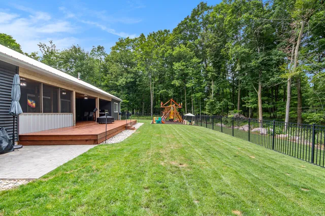 $549,900 | 16688 Canyon Cove, Big Rapids, MI 49307