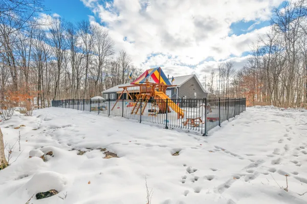 $549,900 | 16688 Canyon Cove, Big Rapids, MI 49307