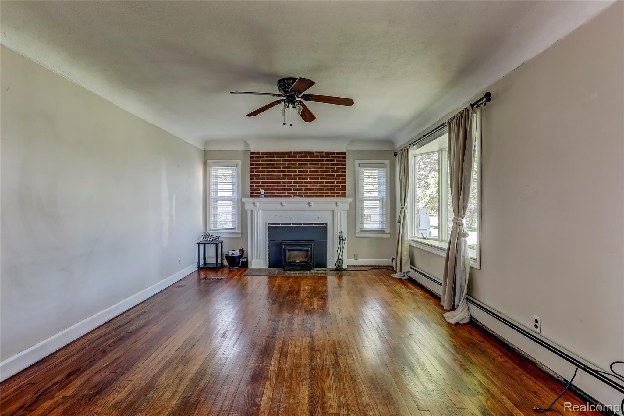 12115 Platt Road Milan, MI 48160 - Photo 7 of 26 12115 Platt Road, Milan, Michigan-5-FULL.jpg