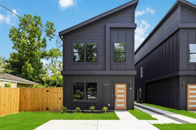 $2,200 | 2407 Dolly Wright Street, Unit A/B, Houston, TX 77088