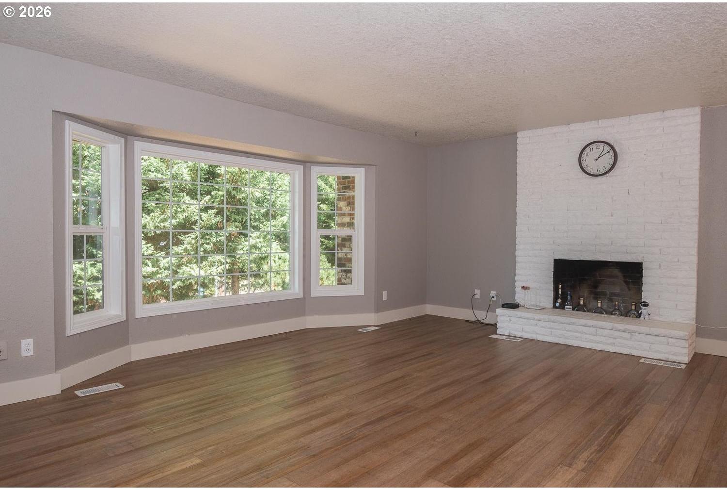 15652 South Henrici Road Oregon City, OR 97045 - Photo 7 of 33 Gallery Image 7
