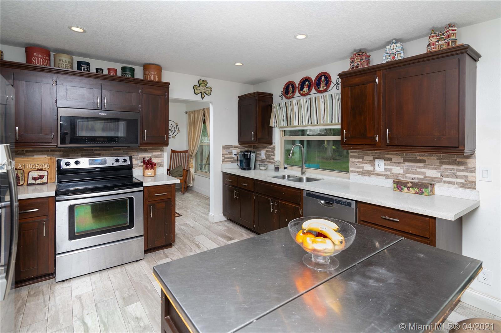 46 Birch Drive Cooper City, FL 33026 - Photo 12 of 50