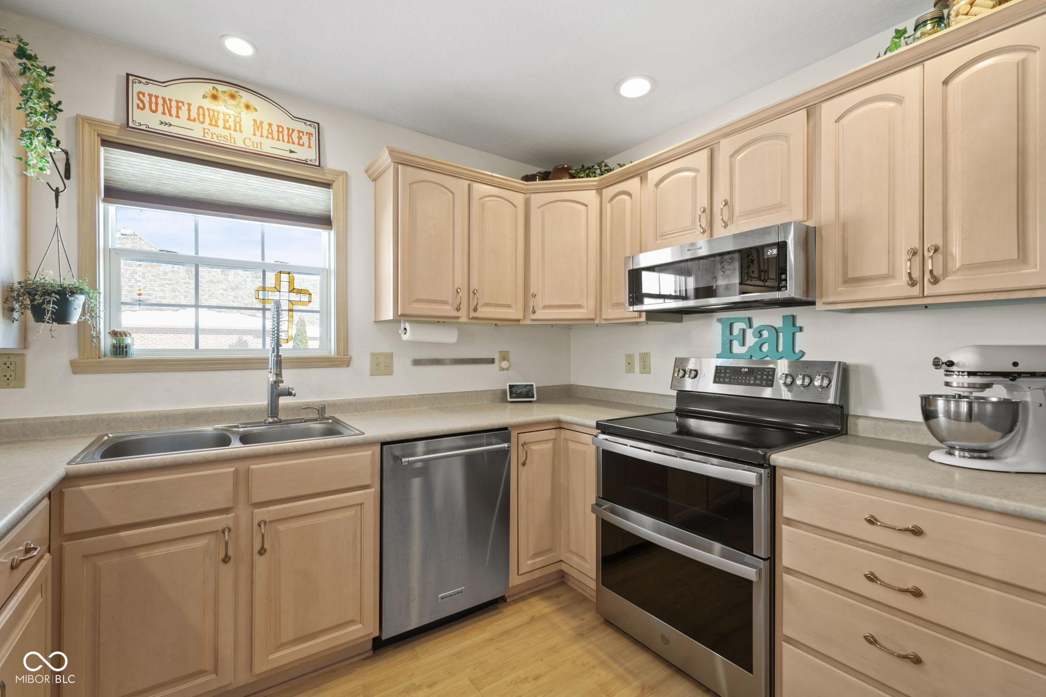 5624 West Stinemyer Road New Palestine, IN 46163 - Photo 13 of 37