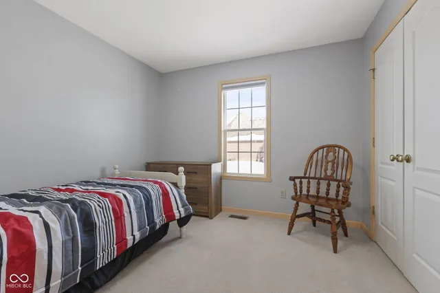 $390,000 | 5624 West Stinemyer Road, New Palestine, IN 46163