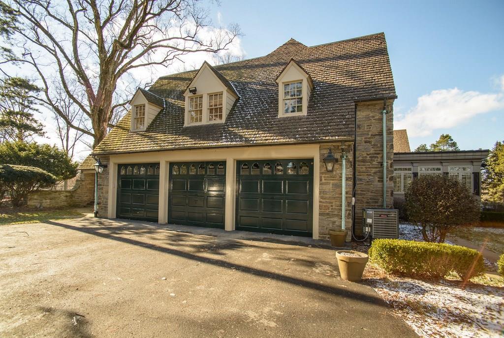 899 Persimmon Road Sewickley Heights, PA 15143 - Photo 23 of 25 Three car attached garage with bonus room/office above