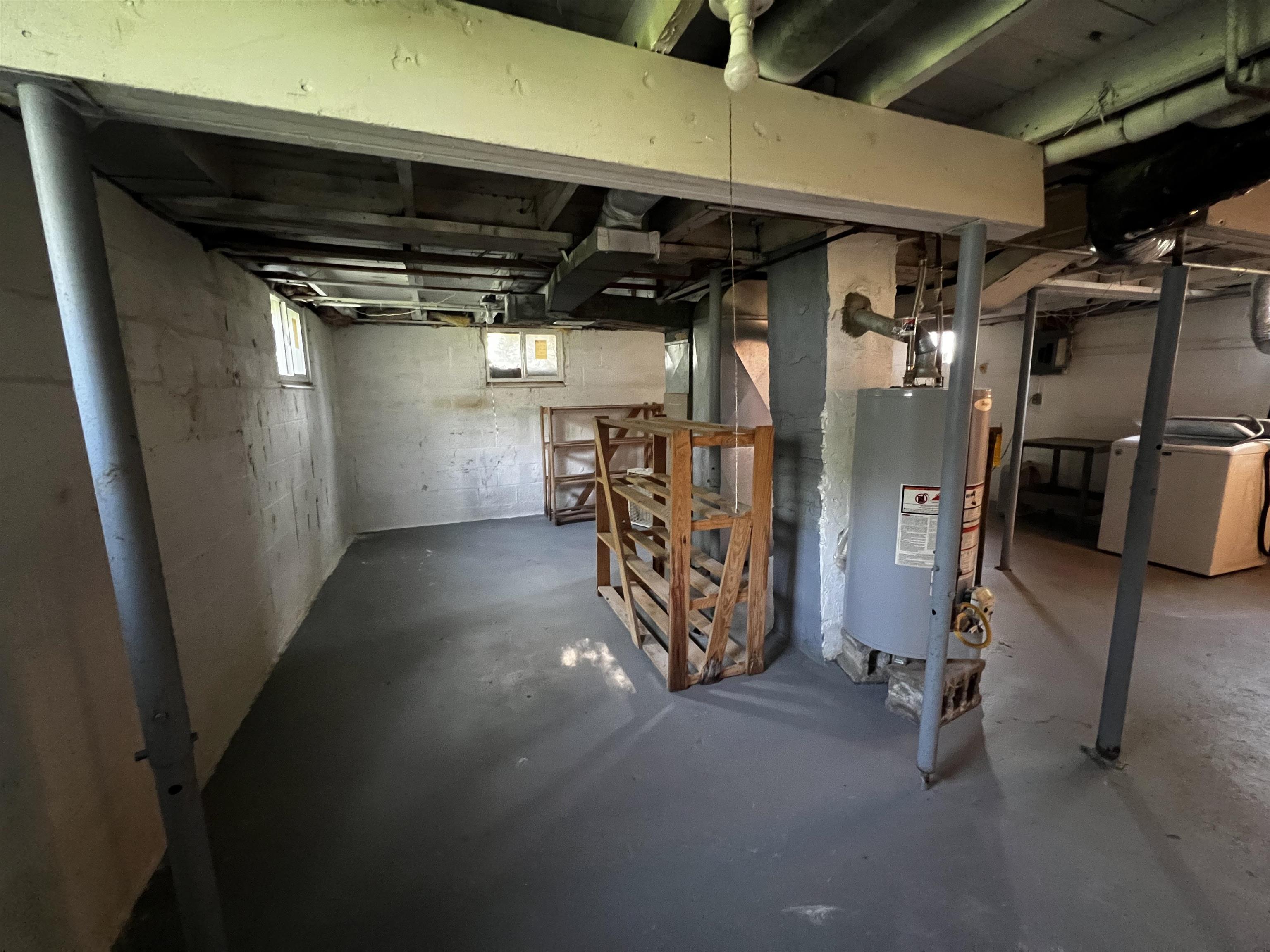 1600 Eberly Road Flint, MI 48532 - Photo 24 of 30 50129229-52773319-C83C-4F7A-A328-BC679F6974A8.JPG