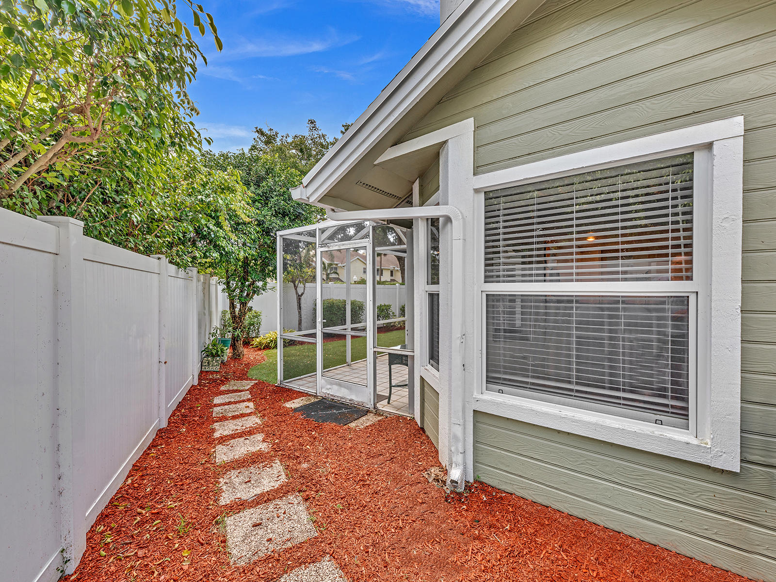 5367 214th Court South Boca Raton, FL 33431 - Photo 40 of 50 Back of home