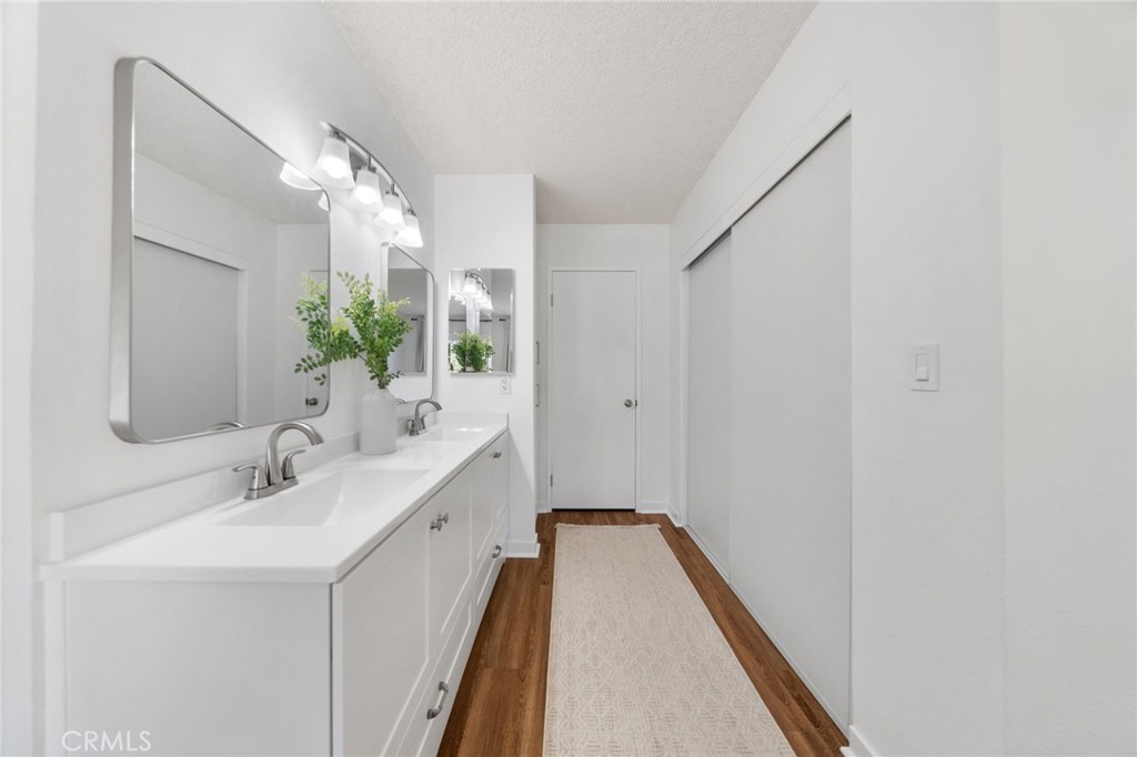 4219 La Pinata Way, Unit 252 Oceanside, CA 92057 - Photo 13 of 37 Primary bath