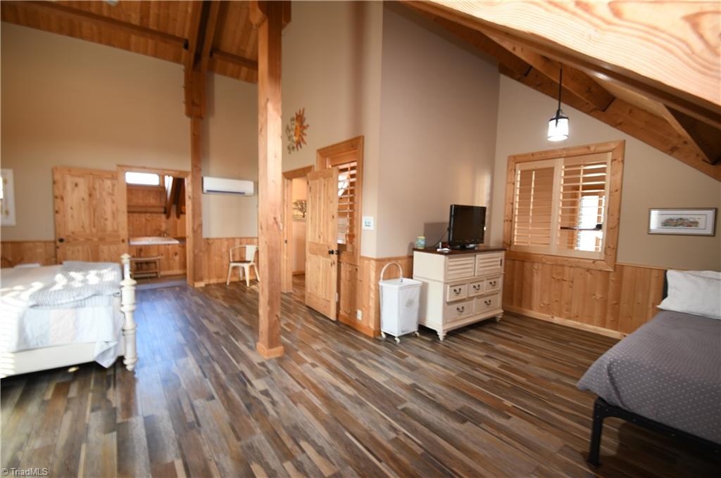 650 Carson Road Pilot Mountain, NC 27041 - Photo 13 of 21