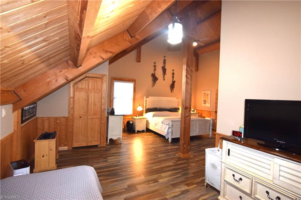 650 Carson Road Pilot Mountain, NC 27041 - Photo 14 of 21