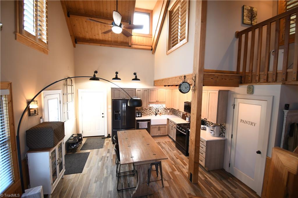 650 Carson Road Pilot Mountain, NC 27041 - Photo 9 of 21