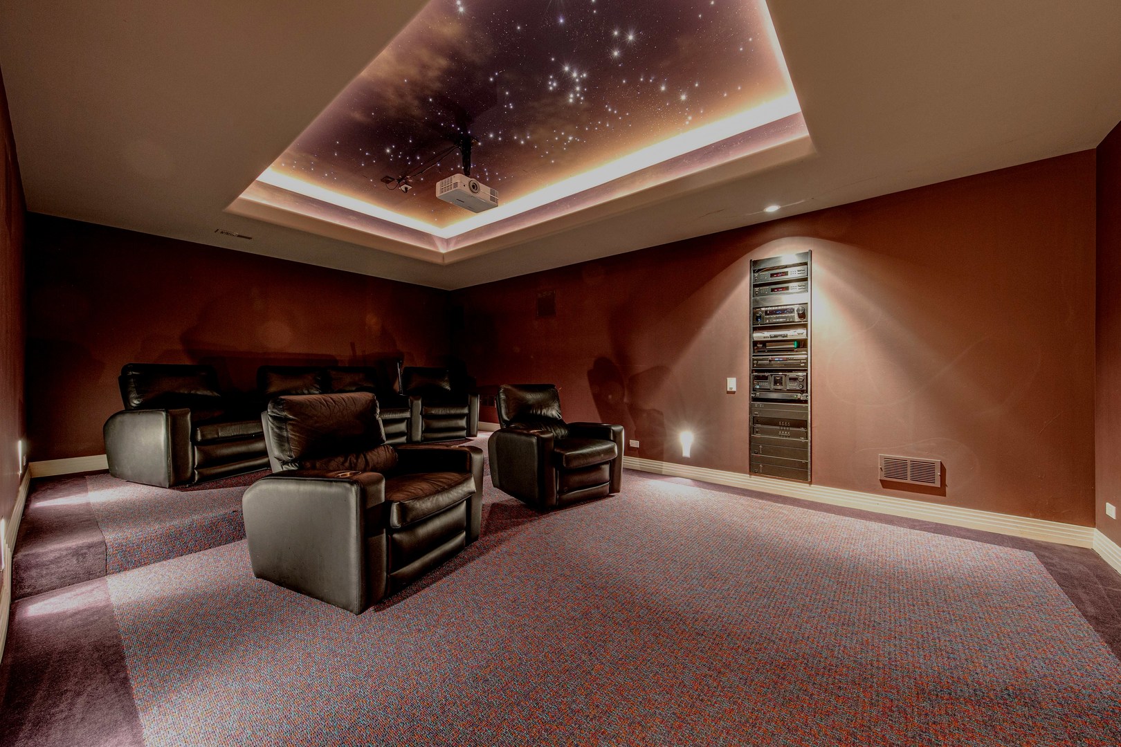 1230 Heather Lane Glenview, IL 60025 - Photo 24 of 38 a living room with furniture and a projector