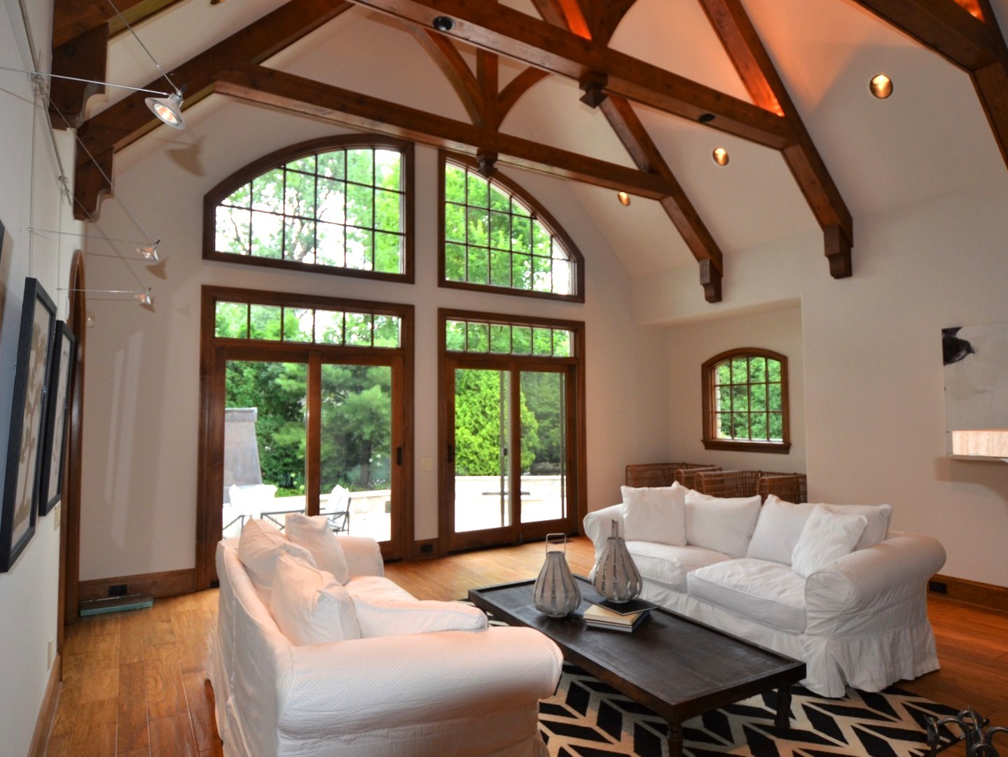 1230 Heather Lane Glenview, IL 60025 - Photo 6 of 38 a living room with furniture and a window