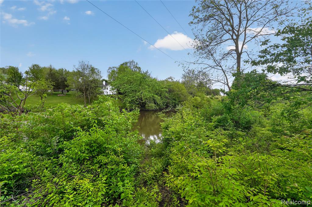 6235 Flushing Road Flushing, MI 48433 - Photo 49 of 58