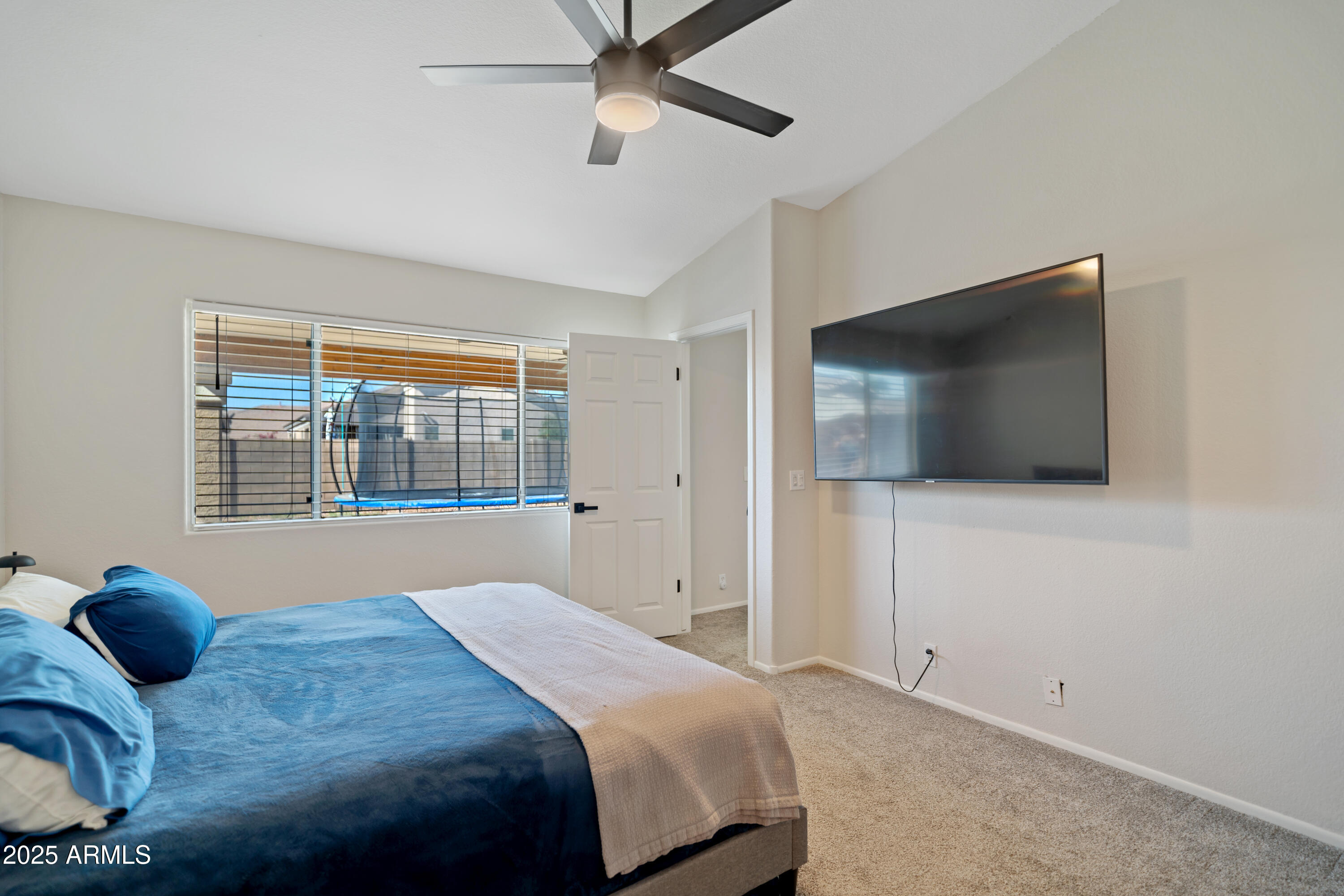 18240 North 89th Lane Peoria, AZ 85382 - Photo 16 of 35 DSC04970