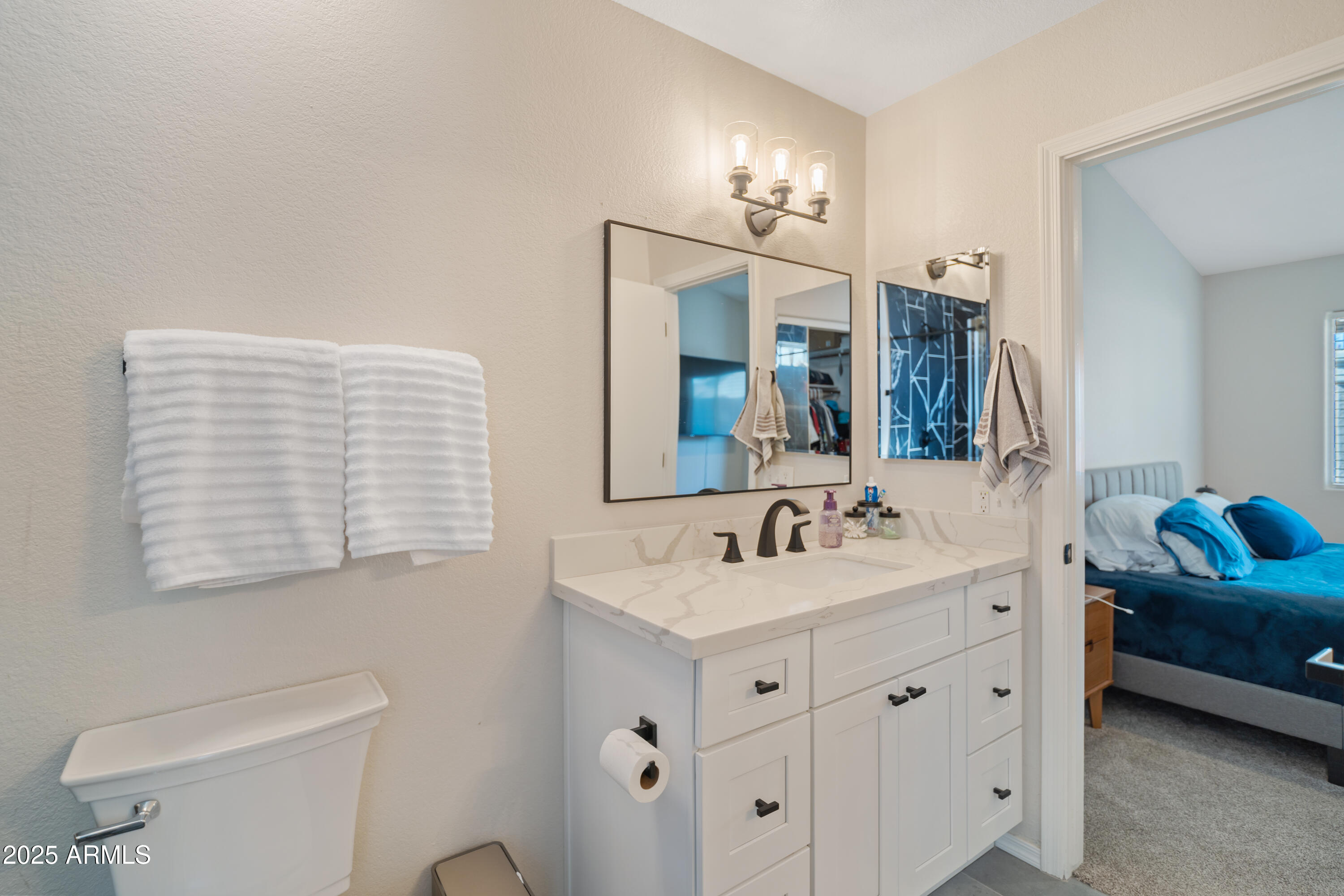 18240 North 89th Lane Peoria, AZ 85382 - Photo 18 of 35 DSC04980