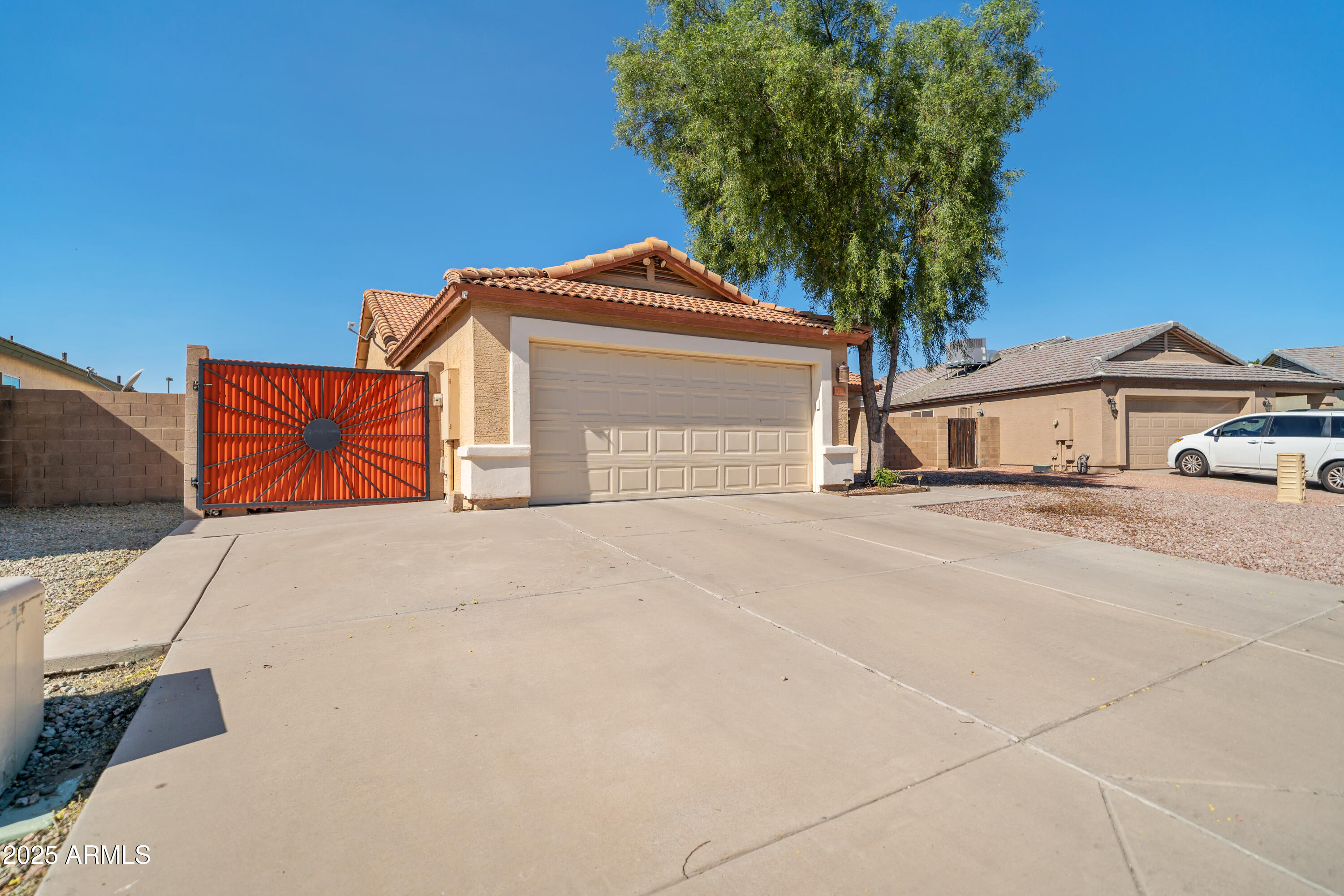 18240 North 89th Lane Peoria, AZ 85382 - Photo 34 of 35 DSC05088