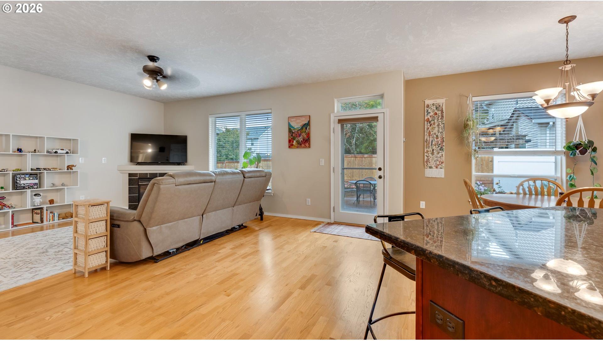 18283 Davis Street Sandy, OR 97055 - Photo 13 of 48 Gallery Image 13