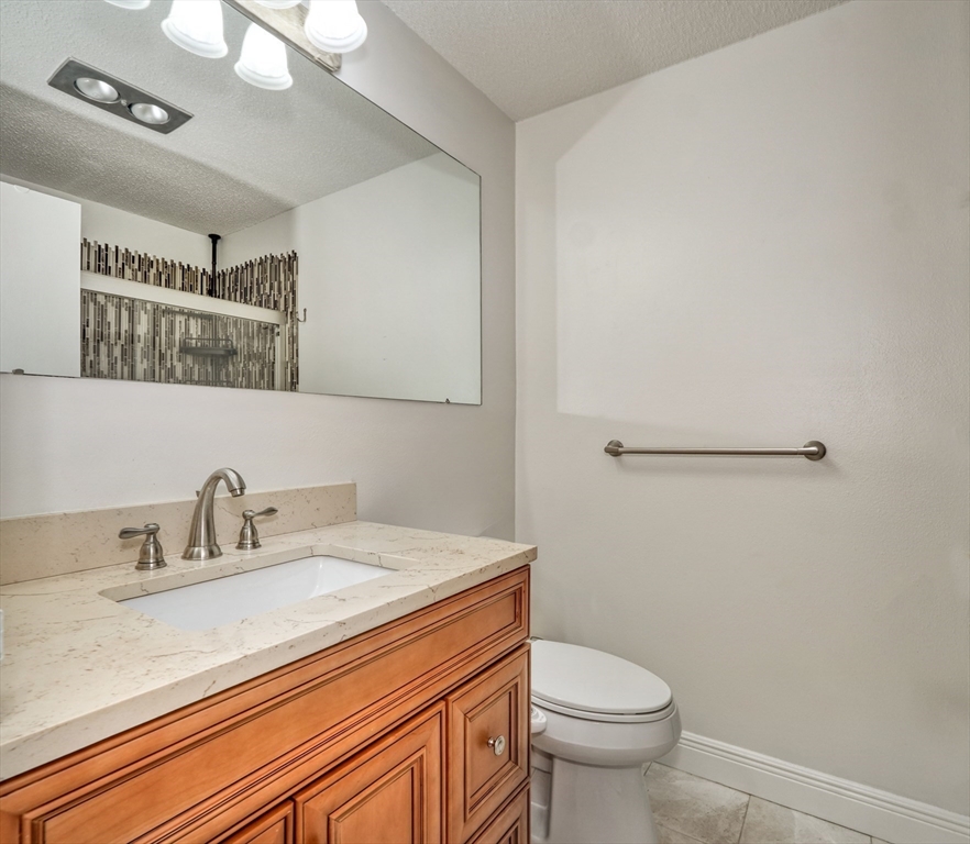 1 Summit Drive, Unit 62 Reading, MA 01867 - Photo 13 of 21