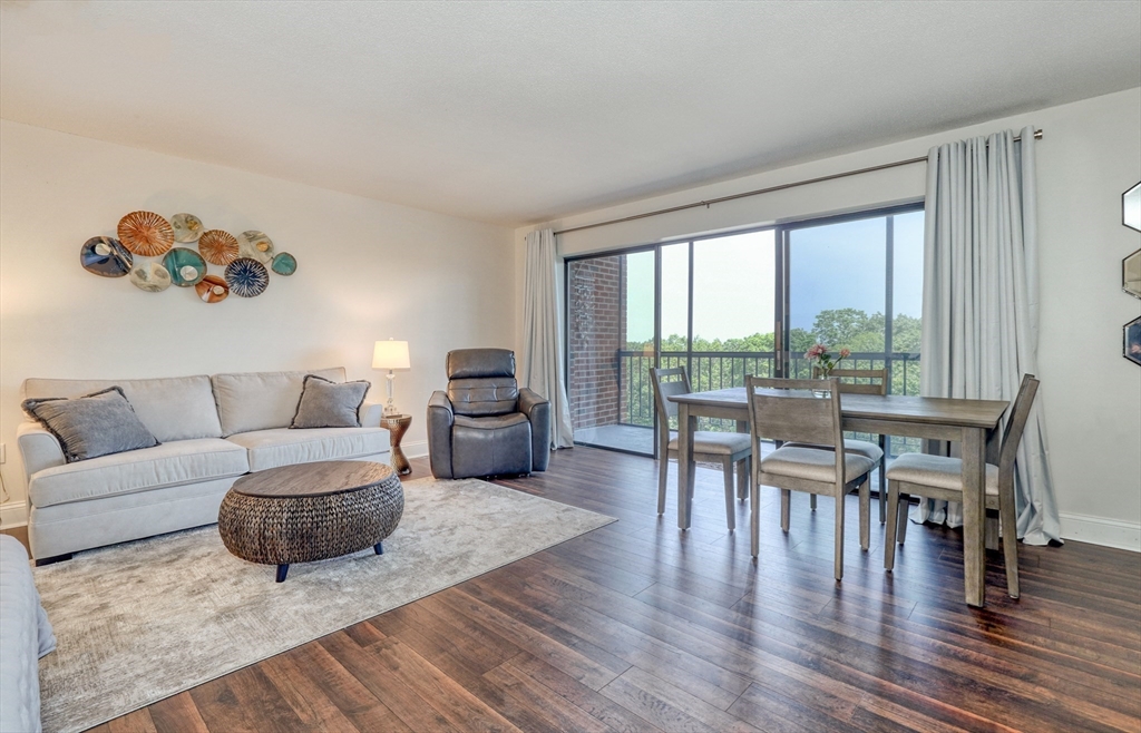 1 Summit Drive, Unit 62 Reading, MA 01867 - Photo 4 of 21