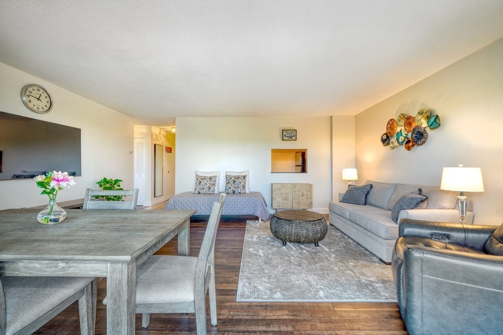 1 Summit Drive, Unit 62 Reading, MA 01867 - Photo 6 of 21