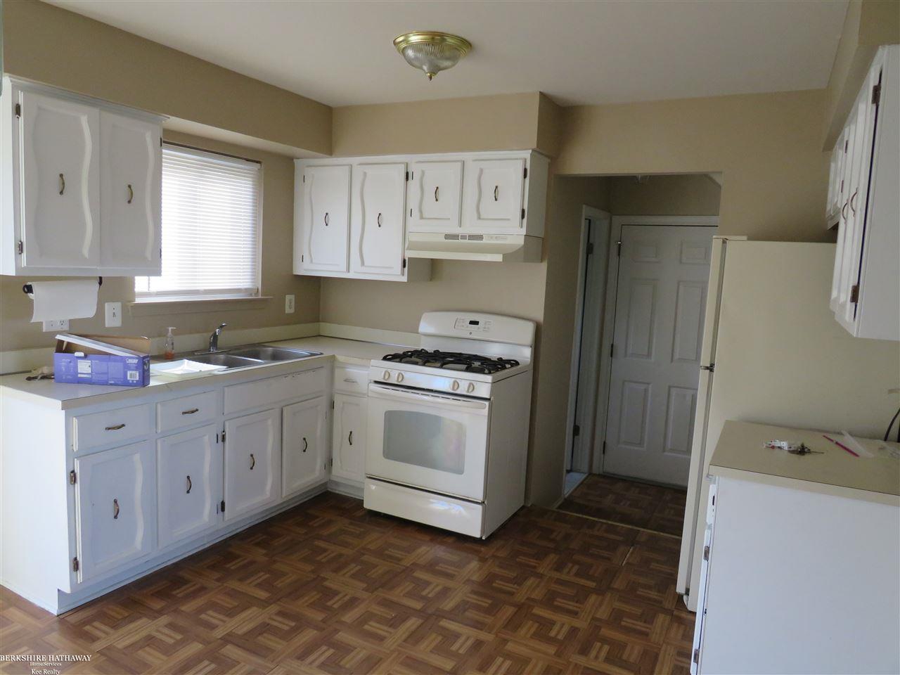 34006 Klein Road Fraser, MI 48026 - Photo 5 of 12