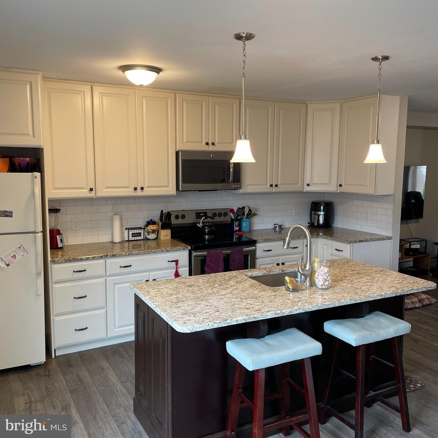 206 Walnut Ridge Drive Pottstown, PA 19464 - Photo 4 of 22 Gallery Image 4