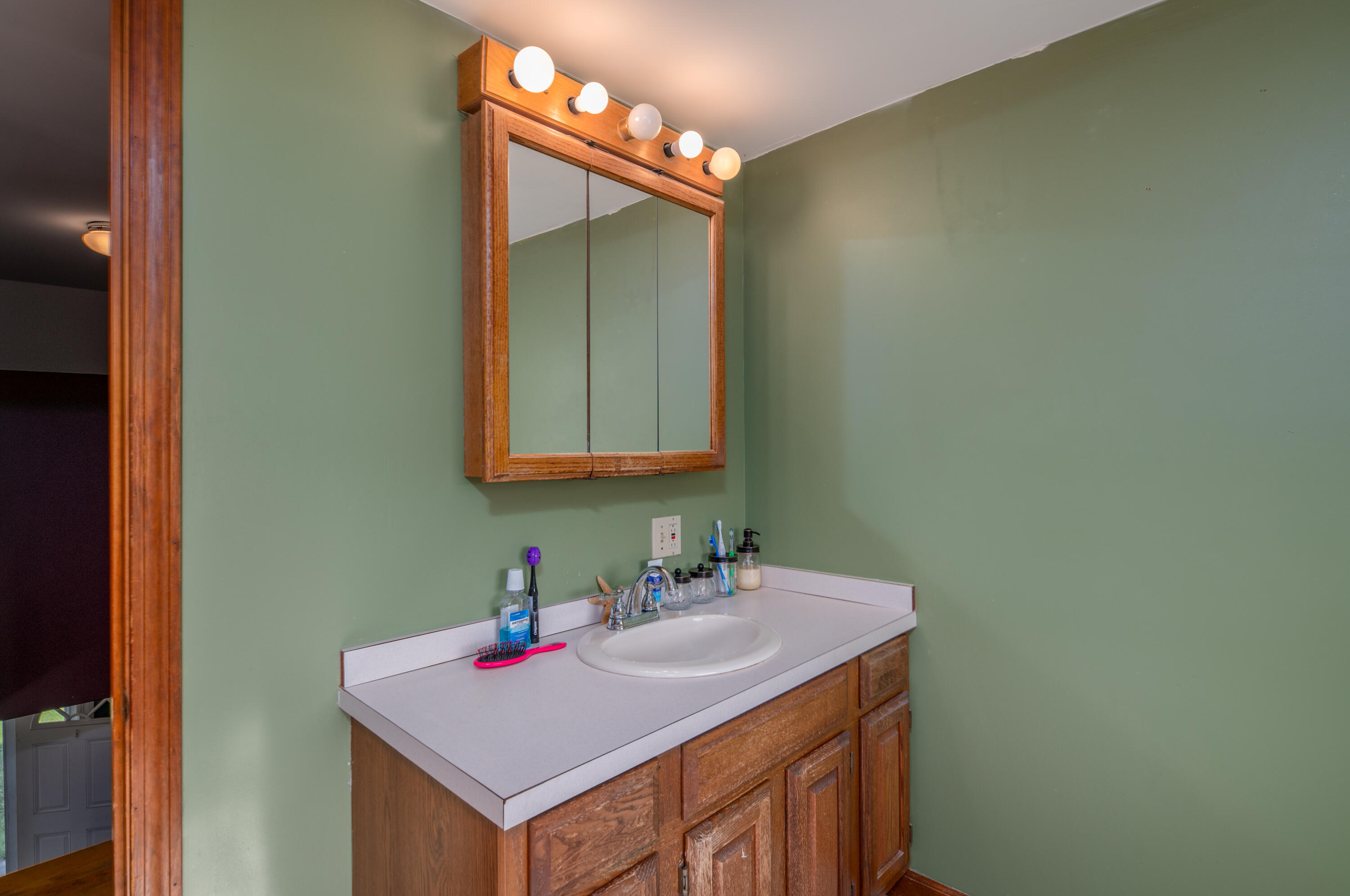 387 Mills Road Whitefield, ME 04353 - Photo 25 of 49 Interior30