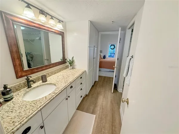 $7,700 | 1350 Siesta Bayside Drive, Unit 1350B, Sarasota, FL 34242