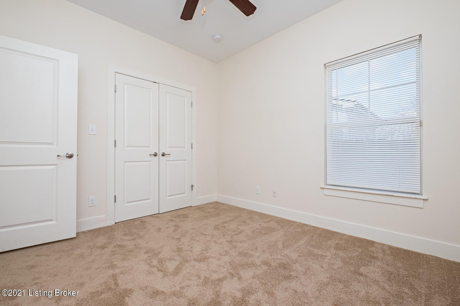 3433 Boxelder Road Louisville, KY 40216 - Photo 33 of 41 20210202_1831