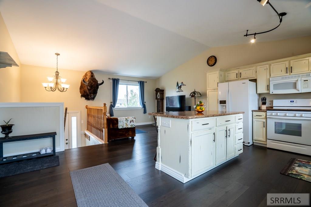 4120 Sunnybrook Drive Rigby, ID 83442 - Photo 9 of 43