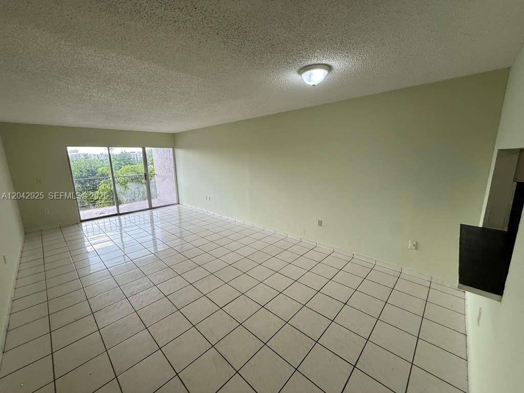 1900 West 68th Street, Unit G308 Hialeah, FL 33014 - Photo 3 of 8