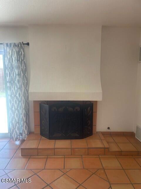 2243 Carver Court Simi Valley, CA 93063 - Photo 5 of 17