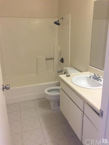 14860 B Reedley Street, Unit B Moorpark, CA 93021 - Photo 12 of 30 Gallery Image 12