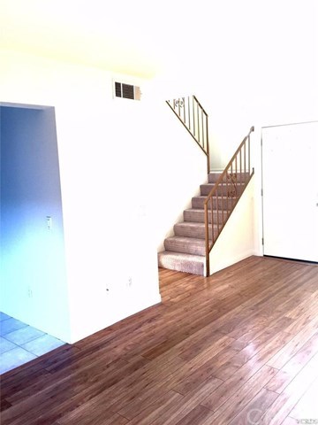 14860 B Reedley Street, Unit B Moorpark, CA 93021 - Photo 8 of 30 Gallery Image 8