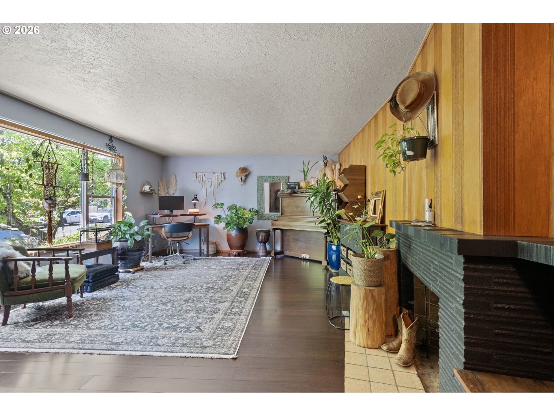341 Hardy Avenue Eugene, OR 97404 - Photo 4 of 48