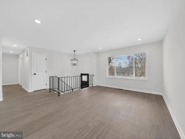 $479,900 | 8608 Girard Street, Hyattsville, MD 20785