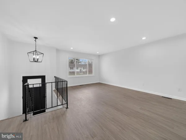 $479,900 | 8608 Girard Street, Hyattsville, MD 20785