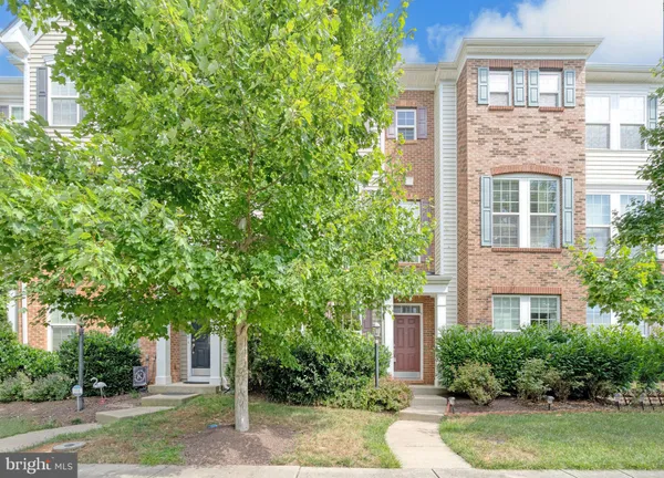 $3,300 | 22653 Vienna Green Terrace, Brambleton, VA 20148