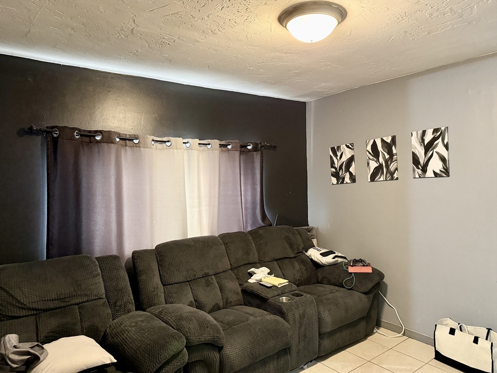 21 Mott Street Worcester, MA 01604 - Photo 15 of 30