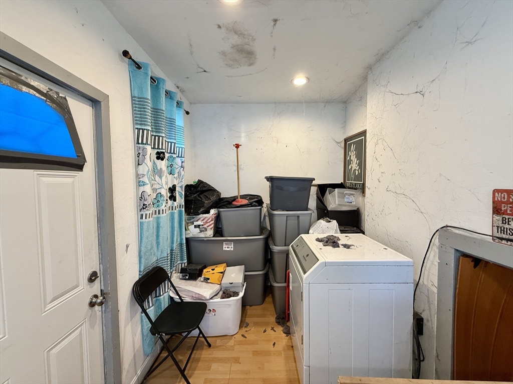 21 Mott Street Worcester, MA 01604 - Photo 18 of 30