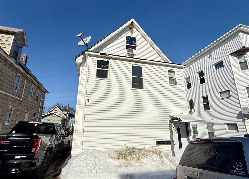 21 Mott Street Worcester, MA 01604 - Photo 3 of 30