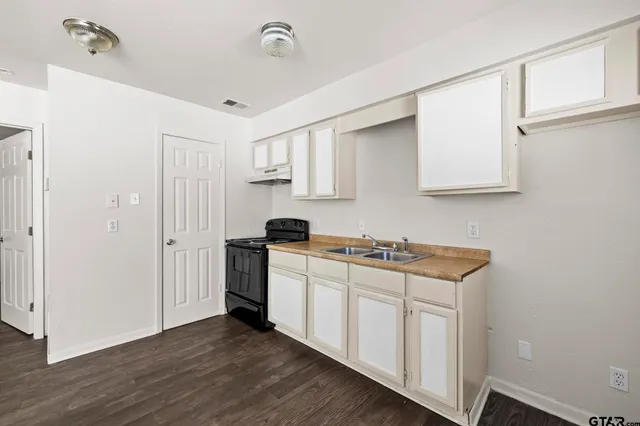 $135,000 | 2932-2934 Bernice Drive, Longview, TX 75604